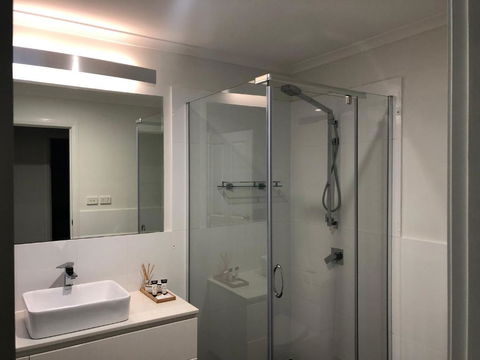 Beach & Bay Holiday House - Australian Directory 1