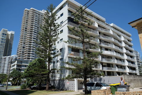 Queensleigh Apartment - Australian Directory 0