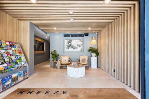 Breeze Mooloolaba - Australian Directory 1
