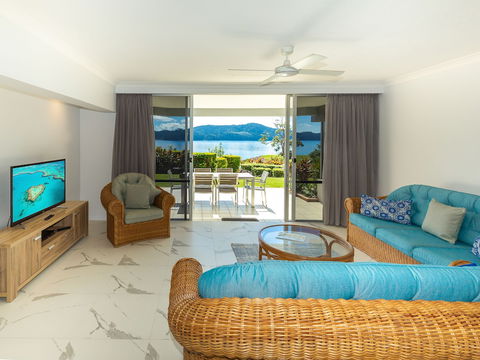 Frangipani 5 On Hamilton Island - Australian Directory 5