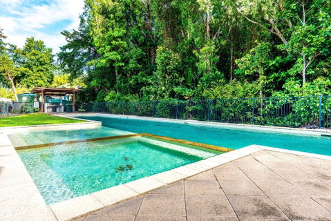Blue Lagoon Villa B - Australian Directory 4