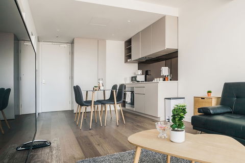 Victoria One Suites - Australian Directory 2