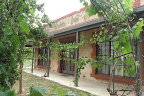 Under The Vines - Australian Directory 0