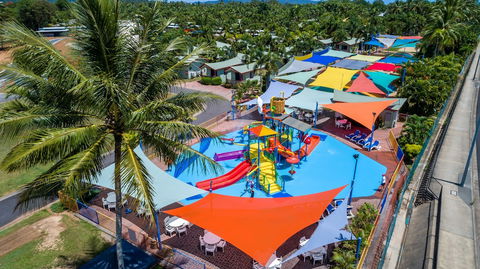 Cairns Coconut Holiday Resort - Australian Directory 0