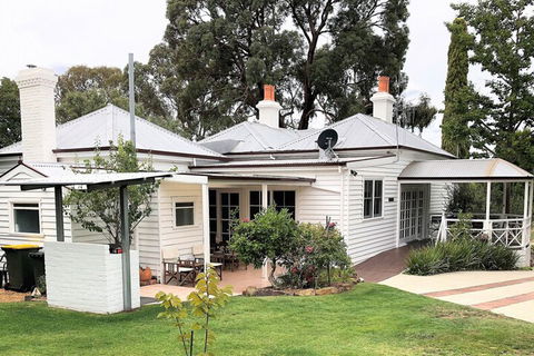 Fairbank House - Australian Directory 1
