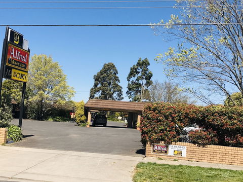 Alfred Motor Inn - Australian Directory 1