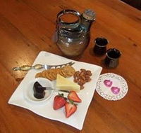 Ayr Bed  Breakfast on McIntyre - Australian Directory