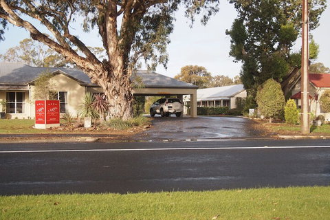 Alexander Cameron Suites - Australian Directory 5