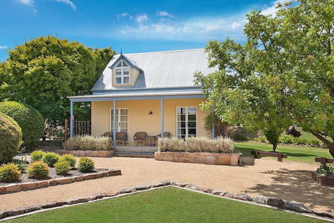 Vineyard Cottages - Australian Directory 1