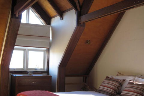 Vineyard Cottages - Australian Directory 3