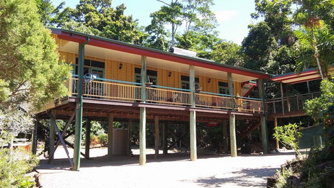 Licuala Lodge - Australian Directory 3