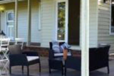 Eagles View Bed & Breakfast - Australian Directory 0