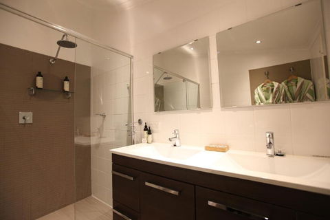 One Tree Bed & Breakfast - Australian Directory 6