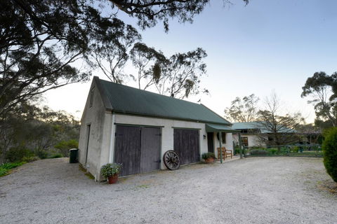 St Helens Country Cottages - Australian Directory 1