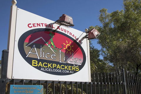 Alice Lodge Backpackers - Australian Directory 2