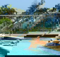 Beach on Sixth - Australian Directory