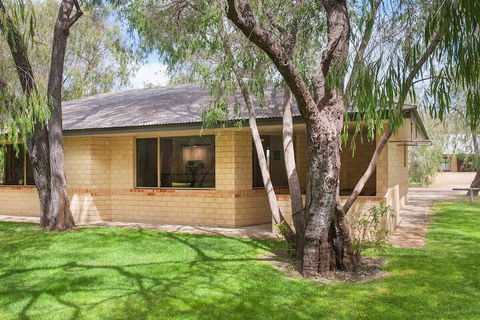 Siesta Park Holiday Resort - Australian Directory 1