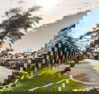 Lakes Jakaranda Holiday Units - Australian Directory