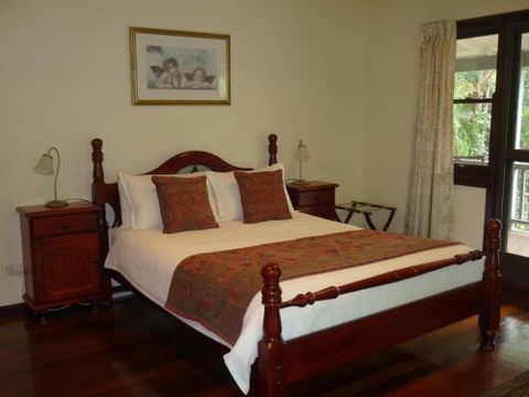 Mt Warning Retreat - Australian Directory 4