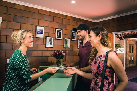 Malanda Lodge Motel - Australian Directory 4