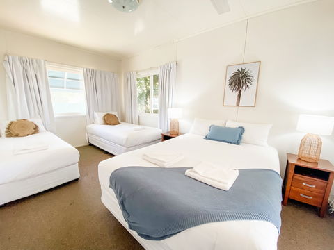 Pacific Sun Motor Inn Bargara - Australian Directory 5