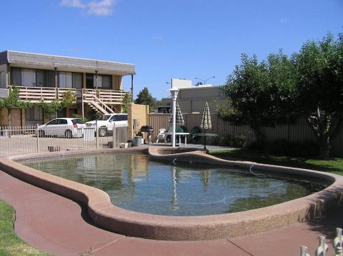 Bell Tower Motor Inn - Australian Directory 5
