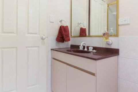 Marys Bed & Breakfast - Australian Directory 7