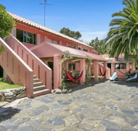 Dolphins Beach House - Australian Directory
