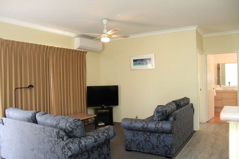 Gale Street Motel And Villas - Australian Directory 5