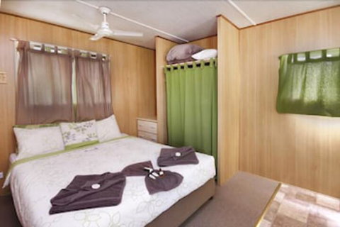 Mapleton Cabins & Caravan Park - Australian Directory 3