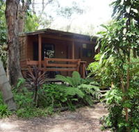 Samurai Beach Bungalows Port Stephens YHA - Australian Directory
