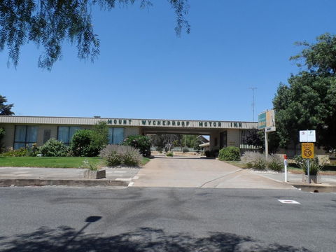 Mount Wycheproof Motor Inn - Australian Directory 4