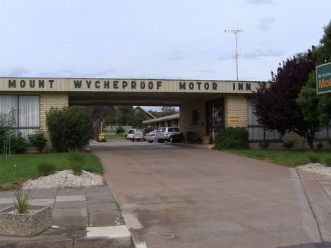 Mount Wycheproof Motor Inn - Australian Directory 2