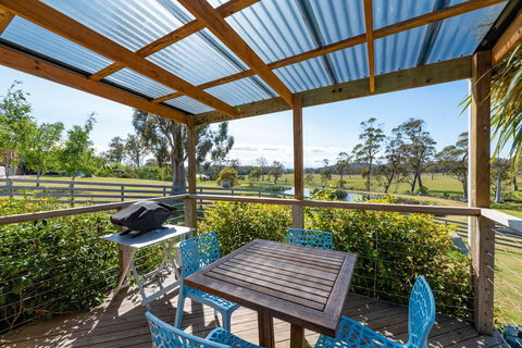 Hazelcreek Cottages - Australian Directory 6