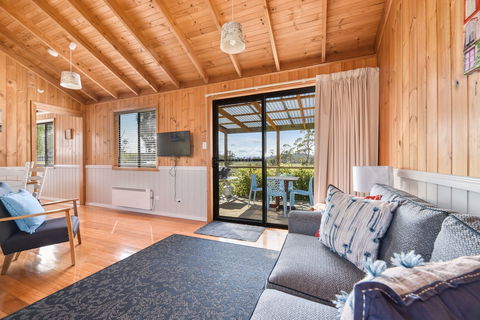 Hazelcreek Cottages - Australian Directory 4