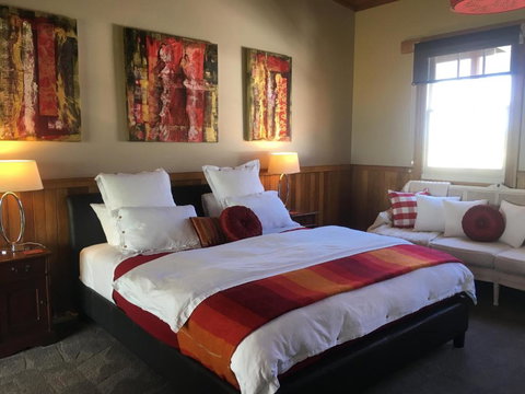 Cable Station Accommodation - Australian Directory 2