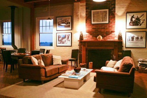 Cable Station Accommodation - Australian Directory 3