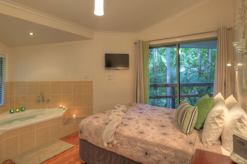 Montville Grove - Australian Directory 2