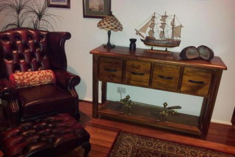 The Pommy Tree - Australian Directory 7