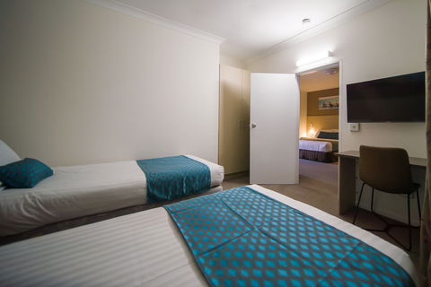 Hamiltonâ€™s Queanbeyan Motel - Australian Directory 5