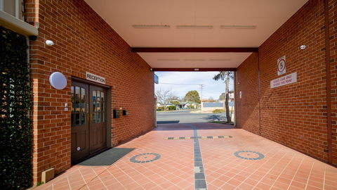 Hamiltonâ€™s Queanbeyan Motel - Australian Directory 2