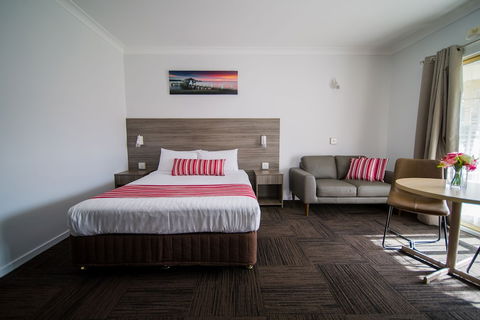 Hamiltonâ€™s Queanbeyan Motel - Australian Directory 4