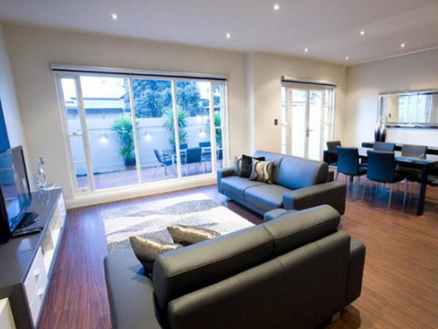 Precinct On Jardine Accommodation - Australian Directory 1