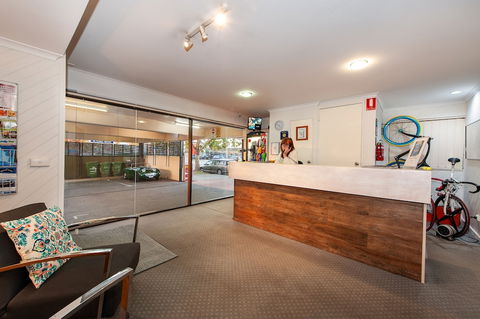 Albury Winsor Park Motor Inn - Australian Directory 3