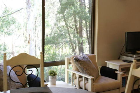 Twin Falls Bush Cottages - Australian Directory 6