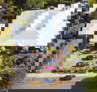 Dunmoylen House - Australian Directory