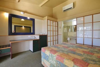 The Tower Hotel Kalgoorlie - Australian Directory 4