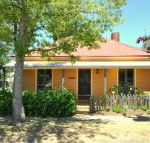 Cooma Cottage - Australian Directory