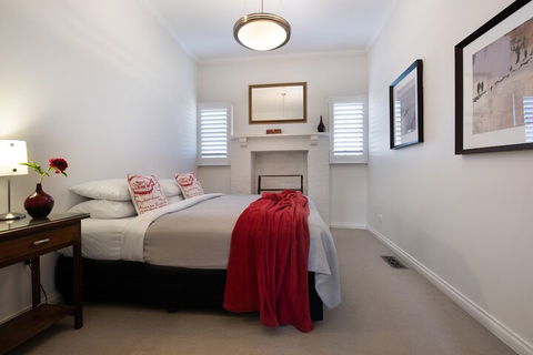 Churchills - Australian Directory 4