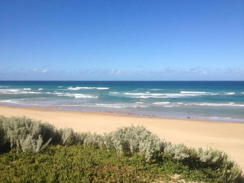 Chill Apartment - Australian Directory 4